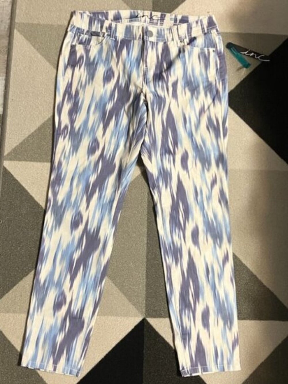 NWT INC International Concepts Abstract Ikat Print Skinny Leg Pants Women's 10‎